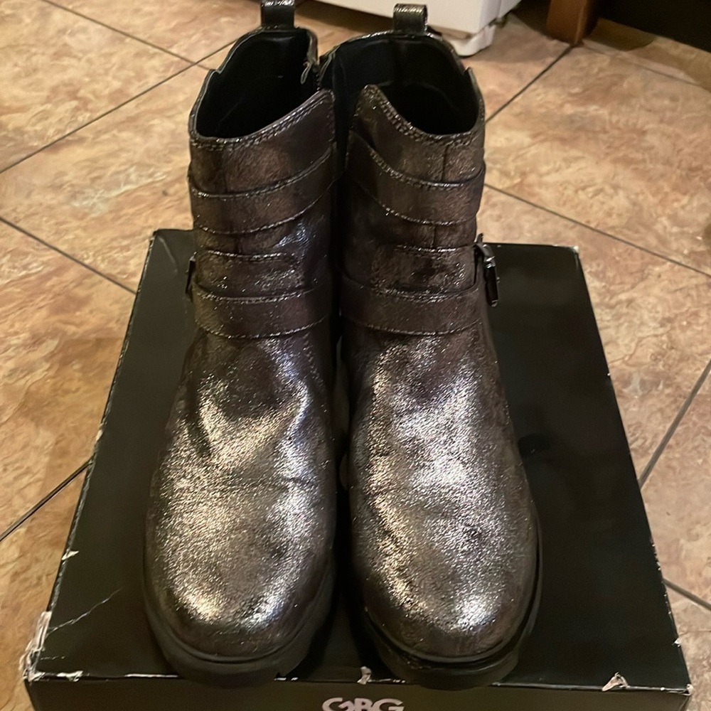 GBG Los Angeles Guess boots